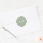Sticker Rond Élégant Sage Green Monogramme Mariage moderne<br><div class="desc">stickers de mariage moderne avec un design propre avec votre monogramme dans une police serif.</div>