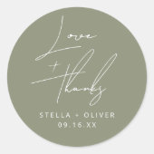 Sticker Rond Élégant Sage Green Script Love + Merci Mariage (Devant)