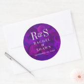Sticker Rond Élégant violet chic moderne Mariage Monogramme (Enveloppe)