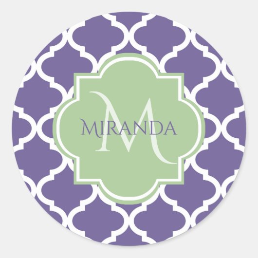 Sticker Rond Élégant violet Quatrefoil et nom vert Monogramme (Devant)
