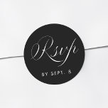 Sticker Rond Élégante calligraphie minimaliste noir RSVP<br><div class="desc">Sticker RSVP Noir Calligraphie Simple Et Élégante.</div>