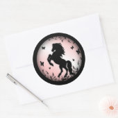 Sticker Rond Élevage noir stallion rose (Enveloppe)