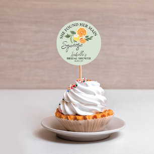 Sticker Rond Elle a trouvé la décoration florale pour la fête p