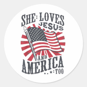 Sticker Rond Elle Aime Jésus Et L'Amérique Aussi Drapeau Usa 4è