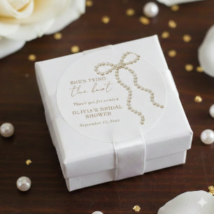 Sticker Rond Elle Attache le Nœud Cérémonie de Fiançailles Ruba