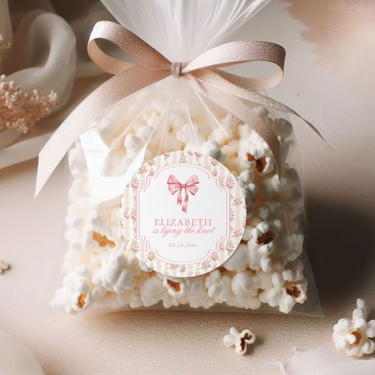 Sticker Rond Elle Noue le Nœud Papillon Coquette Bridal Shower