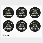 Sticker Rond Embrasse-moi, je suis Pugrish (Feuille)