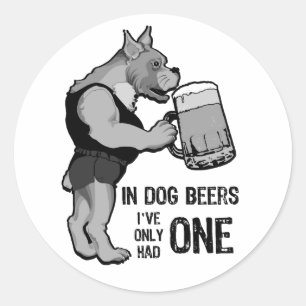 Sticker Rond En bières de chien pour le fond clair