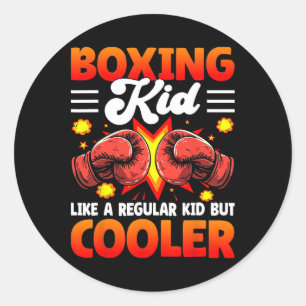 Sticker Rond Enfant de boxe comme un enfant régulier mais plus