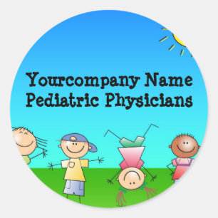 Sticker Rond Enfants jouant dehors un jour ensoleillé