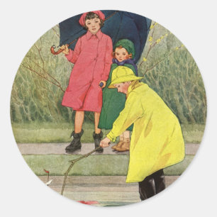 Sticker Rond Enfants vintage jouant dans les flaques "Une journ