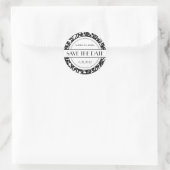 Sticker Rond Enveloppe gothique noir et blanc (Sac)
