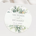 Sticker Rond Eucalyptus Verdure Or Feuilles Élégant<br><div class="desc">De beaux autocollants enveloppes avec des eucalyptus à l'aquarelle et des feuilles d'or.</div>