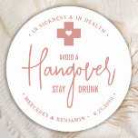 Sticker Rond Éviter Hangover Restez ivre Rose Gold Wedding Favo<br><div class="desc">Évitez Un Trousse De Secours Pour Séjour De Rangoisse ! Ces stickers de faveur de mariage amusants sont parfaits pour faire vos propres kits de récupération de gueule de bois pour vos invités, indispensable si vous prévoyez d'avoir un bar ouvert. Visitez notre collection pour les faveurs de mariage, les faveurs...</div>