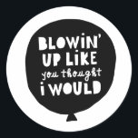 Sticker Rond "Exploser comme vous pensez" HipHop Birthday Kids<br><div class="desc">Est-ce que vos Smalls ont Biggie ? L'anniversaire de votre bébé est un jalon de la B.I.G. qui demande une célébration de hip-hop spéciale ! Notre collection dope de décorations de fêtes à thème hip-hop a tout ce dont vous aurez besoin pour lancer l'anniversaire le plus célèbre. Prenez vos paroles...</div>