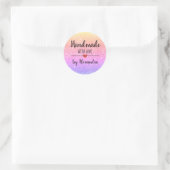 Sticker Rond Faite à la main avec l'amour arc-en-ciel script de (Sac)