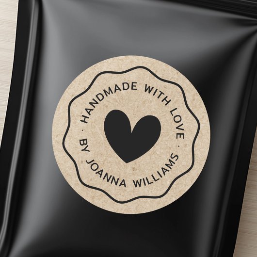 Sticker Rond Faite à la main avec nom d'amour bordure ondulée K