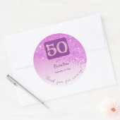 Sticker Rond Falling Pink Parties scintillant, 50e anniversaire (Enveloppe)