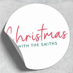Sticker Rond Famille Christmas | Minimaliste Family Nom<br><div class="desc">Simple et élégant "Noël avec le ()",  citez des autocollants dans la typographie moderne minimaliste en rouge et vert festif. Le design peut être facilement personnalisable avec votre(s) nom(s) de famille,  année ou votre propre salutation spéciale pour des vibes de vacances super mignonnes sur mesure!</div>