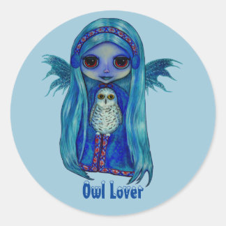 Sticker Rond Fée de chouette avec hivernage de hibou neigeux