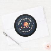 Sticker Rond Feed the Future, Explore the Universe  (Enveloppe)