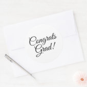 Sticker Rond Félicitations grad blanc élégant script graduation (Enveloppe)