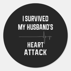 Sticker Rond Femme d'un survivant d'une crise cardiaque - J'ai