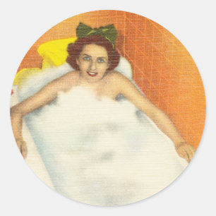 Sticker Rond Femme vintage dans la baignoire fun rétro kitsch