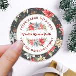 Sticker Rond Ferme Poinsettia Cuisiné avec amour Noël<br><div class="desc">De la Farmhouse Poinsettia Christmas & Holiday Collection : Farmhouse Poinsettia Baked with Love Holiday, with Beautiful Curved Typography and Personalized Food Name and Text. Customisez facilement le texte pour ce joli Modèle étiquette de Noël. Dans 4 options de colorway différentes, cette option présente une couleur noire arrière - plan,...</div>