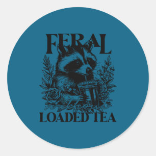 Sticker Rond Féroce sans thé chargé Racoon sarcastique mordant