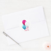 Sticker Rond Festive Bleu rose et Ballons blancs Joyeux anniver (Enveloppe)