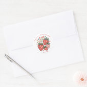 Sticker Rond Fête bébé Coquette aux fraises  (Enveloppe)