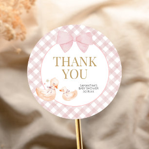 Sticker Rond Fête bébé Silly Goose à carreaux roses