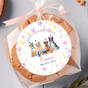 Sticker Rond Fête d'anniversaire de filles avec un chien chiot 