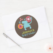 Sticker Rond Fête d'anniversaire de garçon alien bleu dessin an (Enveloppe)