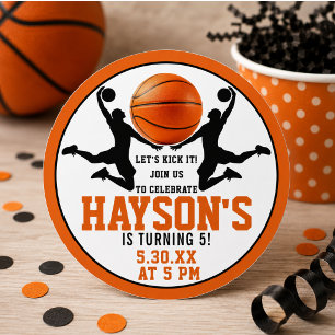 Sticker Rond Fête d'anniversaire garçon 5 ans basket-ball orang