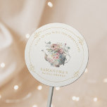 Sticker Rond Fête des mariées vintage Elegant Tea Party<br><div class="desc">Vintage Elegant Tea Party Fête des mariées Classic Round Sticker Transportez vos invités à une ère d'élégance intemporelle avec cette Vintage Elegant Tea Party Fête des mariées Collection. Orné de motifs floraux délicats et de typographie ornée, ce thème ouvre la voie à une affaire sophistiquée. Réalisée avec soin du détail,...</div>