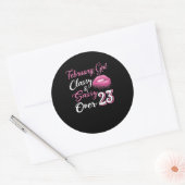 Sticker Rond Février Classe fille & Sassy Plus de 23 ans (Enveloppe)