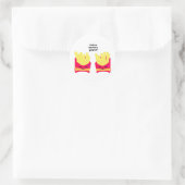 Sticker Rond Fies Devant Les Garçons ! (Sac)