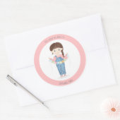 Sticker Rond Fille d'anniversaire dans les salles Brunette (Enveloppe)