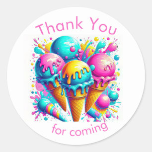 Sticker Rond Fille fête d'anniversaire de crème glacée