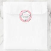 Sticker Rond Fille rose rousse dans le Baby shower fleuri (Sac)