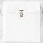 Sticker Rond Fille surfant sur le Web (Sac)