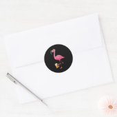 Sticker Rond Flamingo Drinking Beer - Funny Pink Flamingo (Enveloppe)