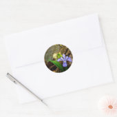 Sticker Rond Fleur blanche pourpre bleu Iris (Enveloppe)
