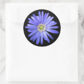 Sticker Rond Fleur d'anémone Bleue Élégante (Sac)