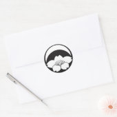 Sticker Rond Fleur de cerisier sous lune croissant (Enveloppe)