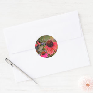 Sticker Rond Fleurs de cône rouge Echinacea Fun Bee Happy