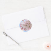 Sticker Rond Fleurs roses Ciel Bleu. (Enveloppe)