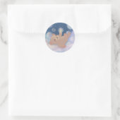 Sticker Rond Fluffy Teddy Bear Floating on Clouds (Sac)